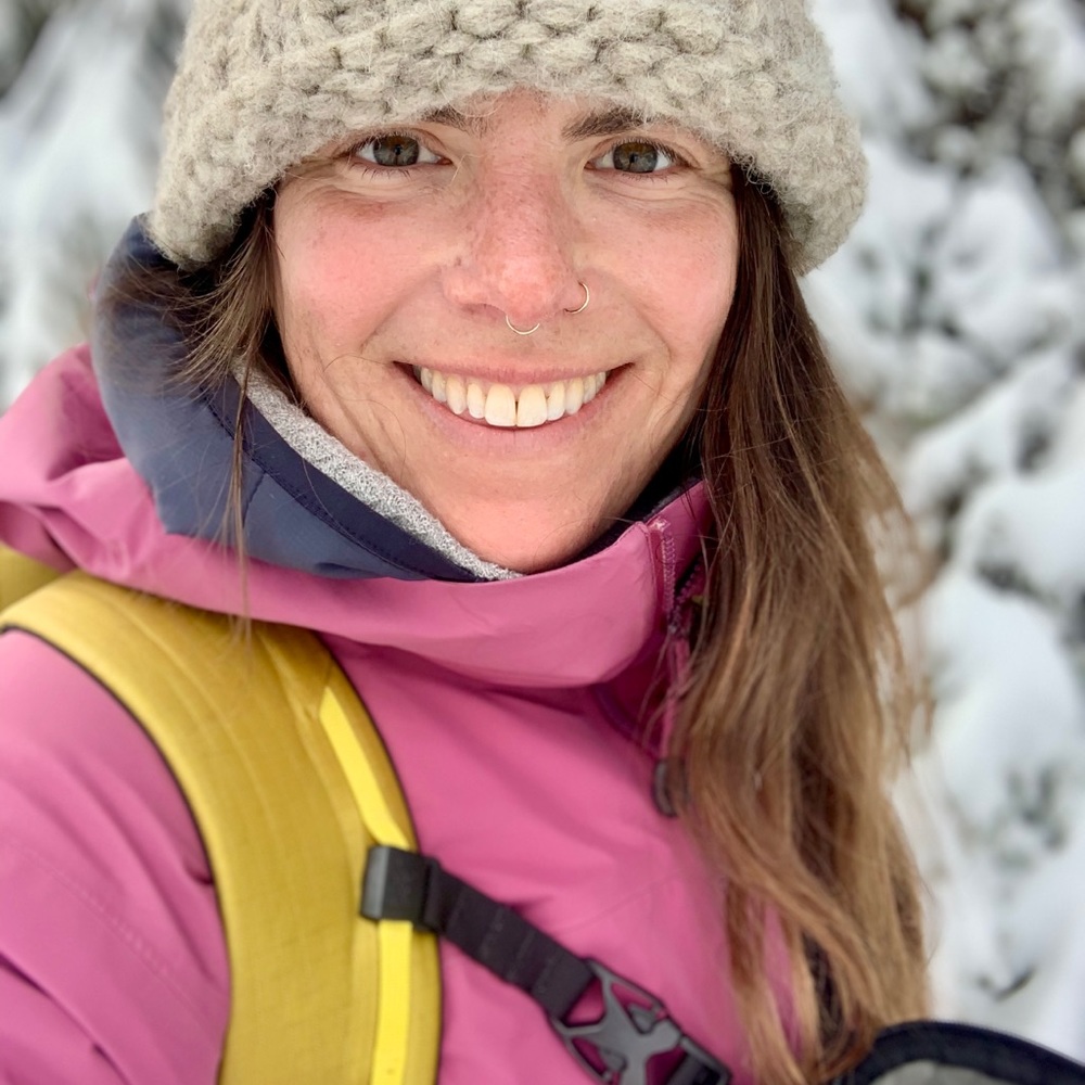 Meet your Posher, Claudia